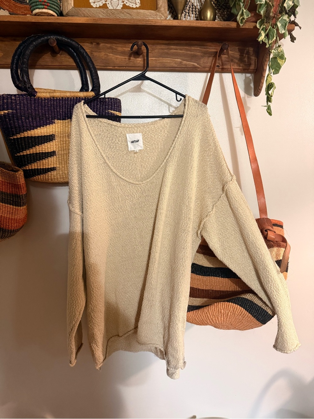 Aerie Cream V-Neck Lightweight Slouchy Sweater